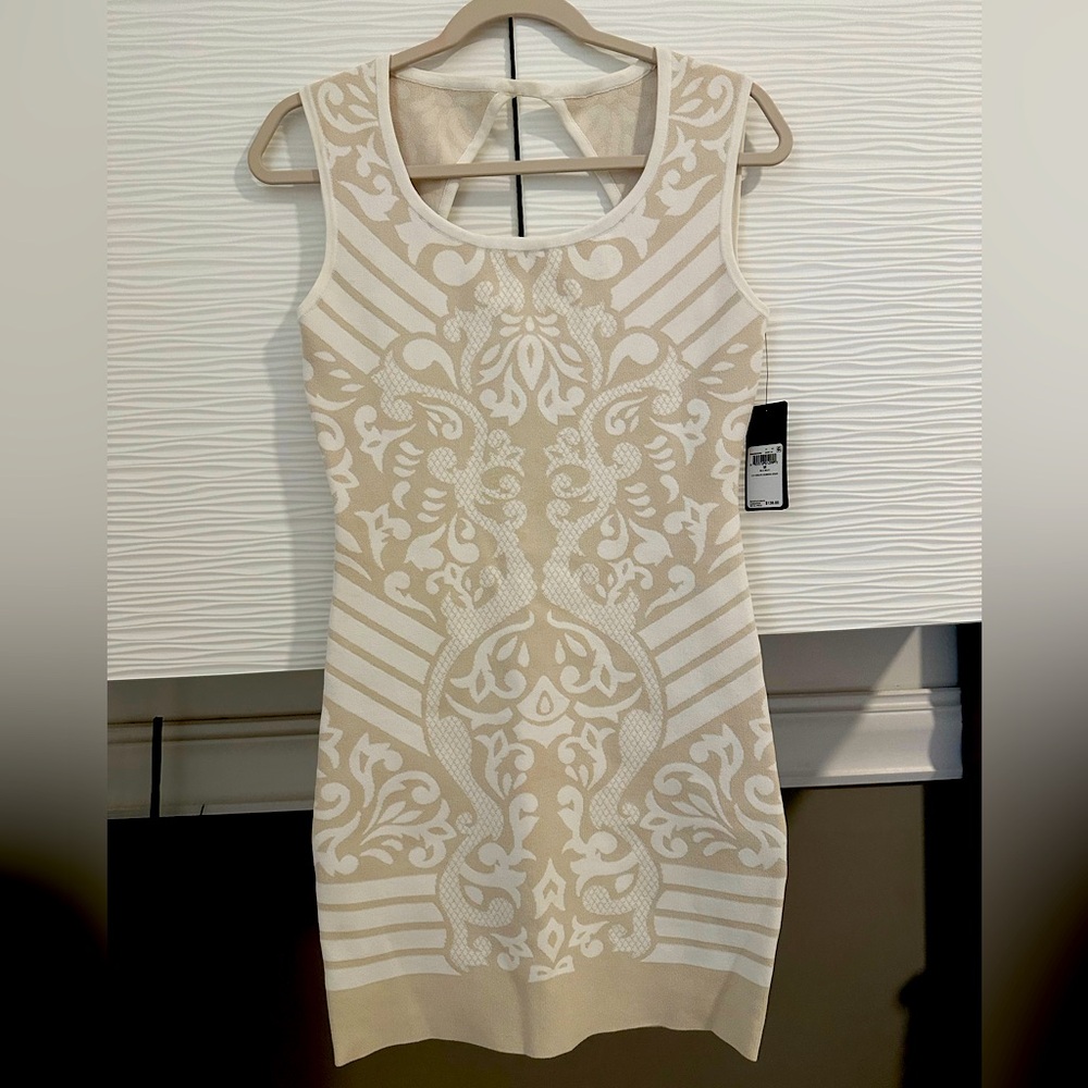 Guess beautiful dress - Picture 3 of 7